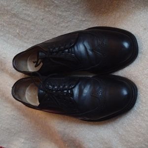 Frye Oxford Paul wingtip blacksize 8 B